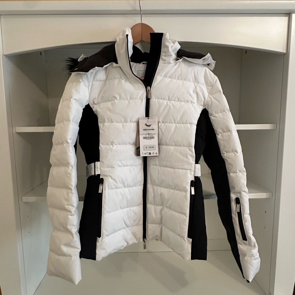 Women's White and Black Puffer Jacket